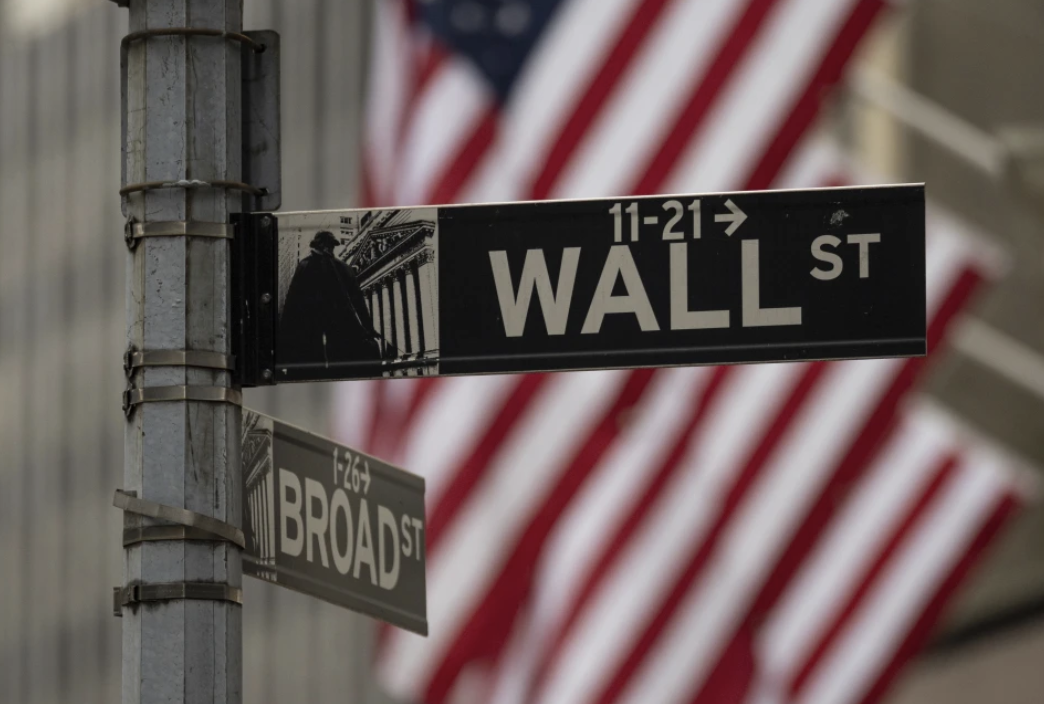 U.S. Stocks Surge Toward Record Highs Amid Economic and Political Shifts
